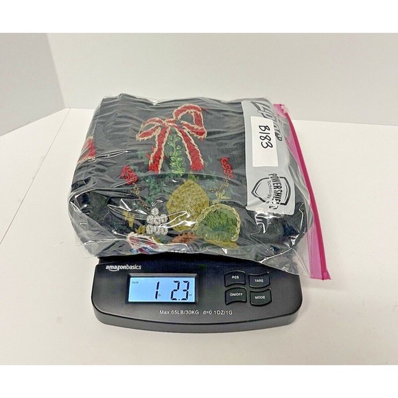 Tiara Petites Christmas Sweater Vest Stockings Knit Womens Size Large Multicolor - Picture 10 of 10